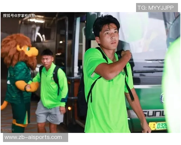 国安续约范双杰真的稳吗?年轻后卫扎堆,看似光明实则暗藏隐患!